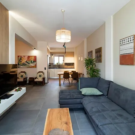 Apartment Stylish And Modern Near Nea Chora